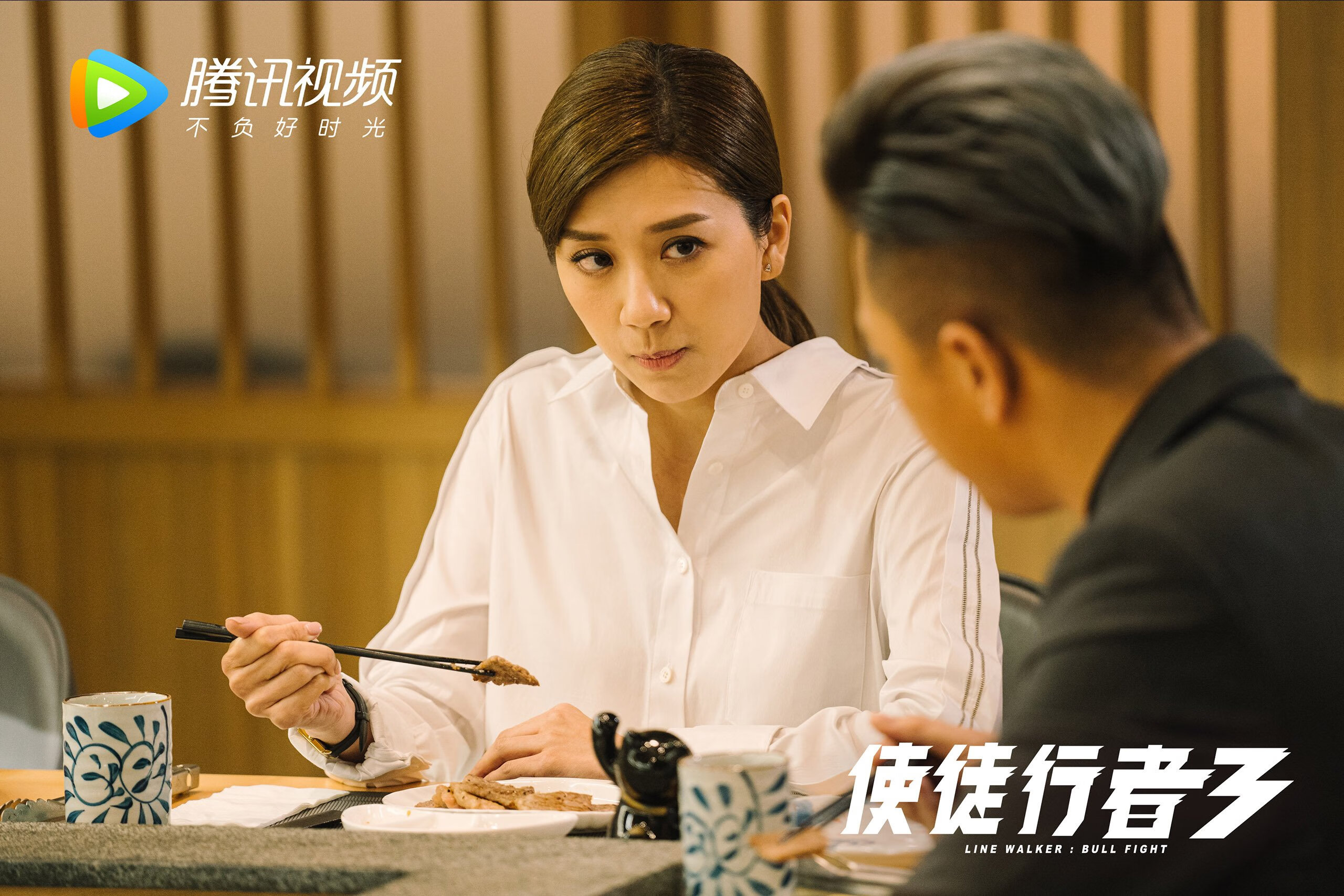 kaiyun-观众们将在足球比赛中看到怎样的精彩表演？，通过观众的表现,体现出足球比赛的激烈这样写的好处