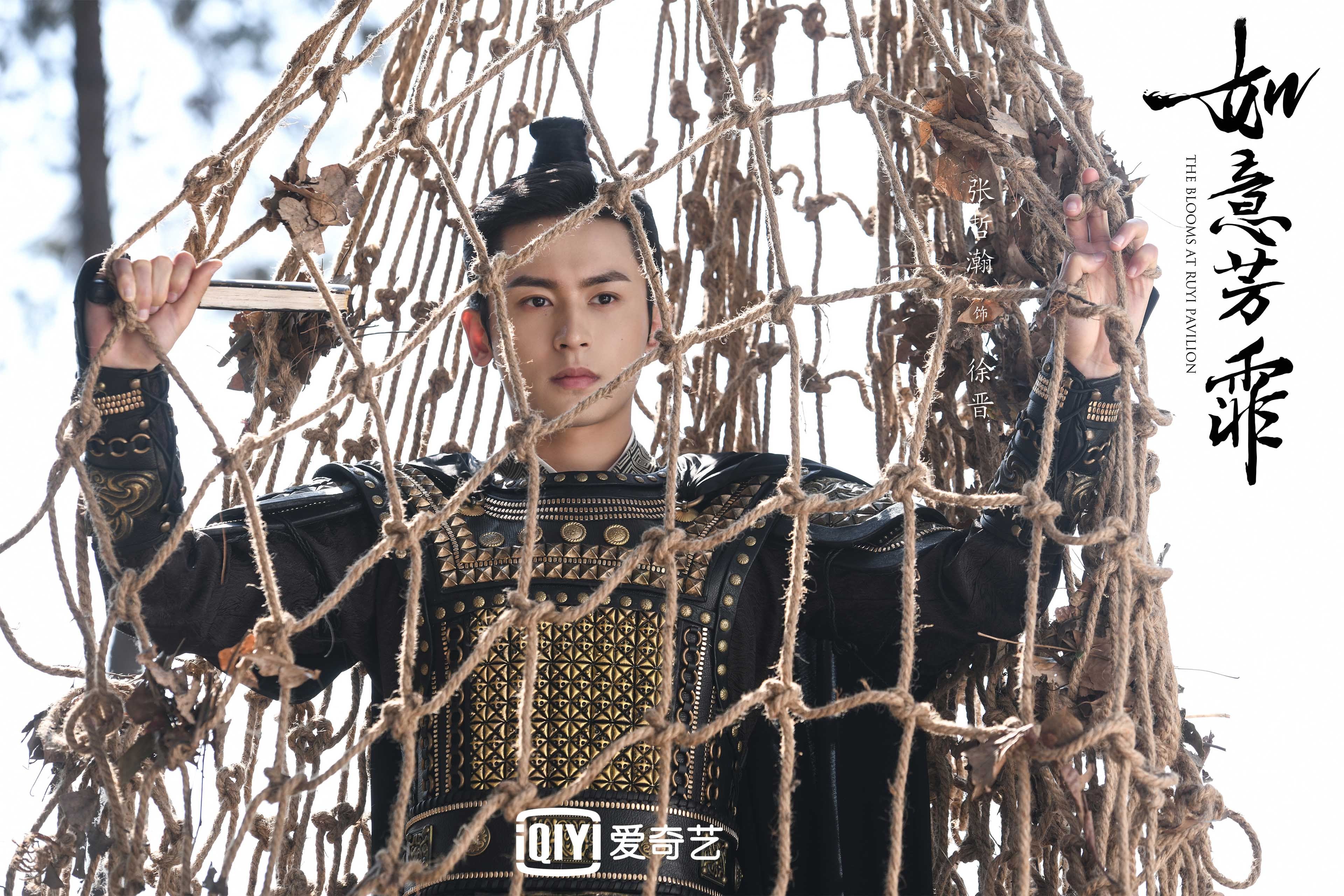 kaiyun中国官方网站-德甲策略多变：攻防节奏快，精彩不断，德甲德甲