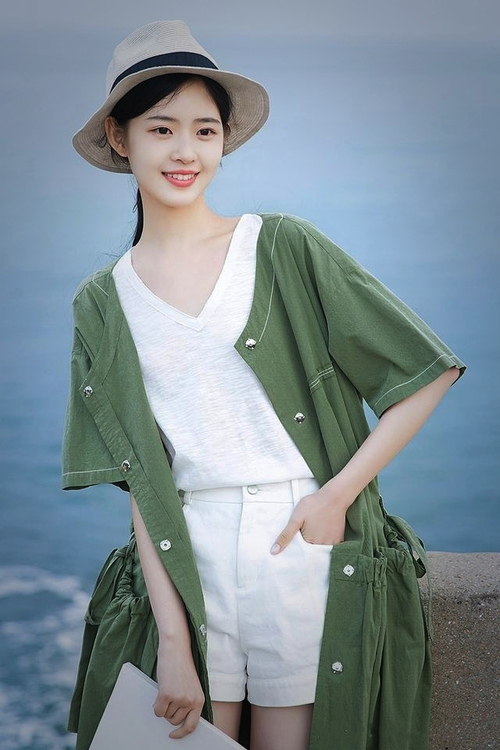 开云体育官方网入口-骑士训练结束后球员集体志愿清洁球馆，骑士队人员